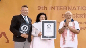 guinnes-america-yoga-modi-prime-minister