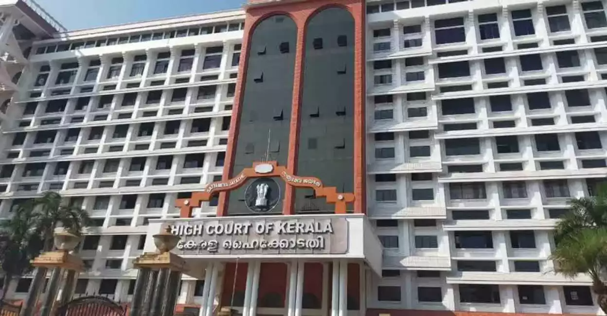 two-wheeler-high=court-passengers