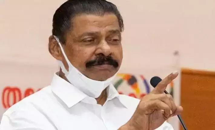 mv.govind-k.sudhakaran-monson-mavungal-thattipp