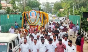ummen-chandy-vilapa yathra