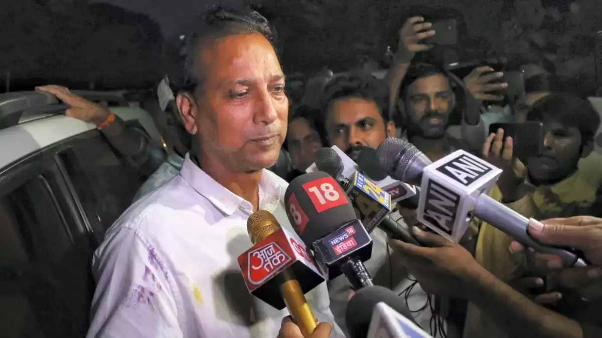 manippooori-issue-maythi-kukk