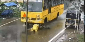 school-boy-cycle-student-accident-dead-skipp