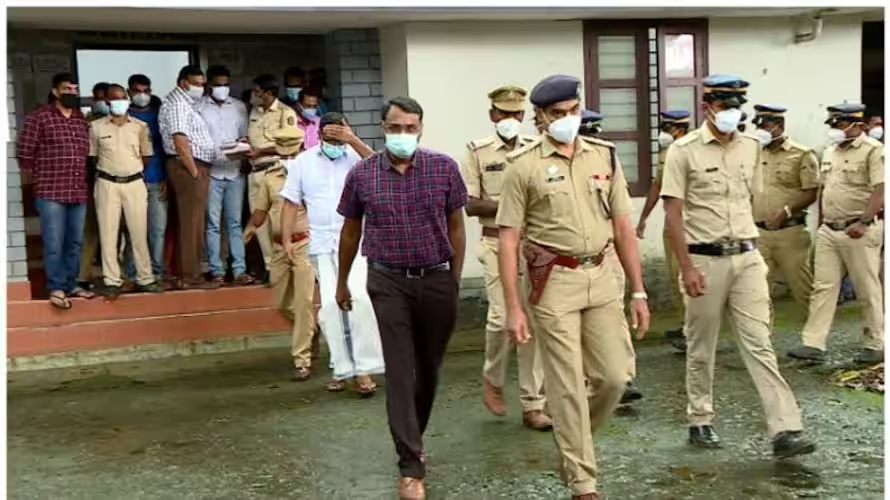 muttil;maram-muri-case-aadivasi-settlement