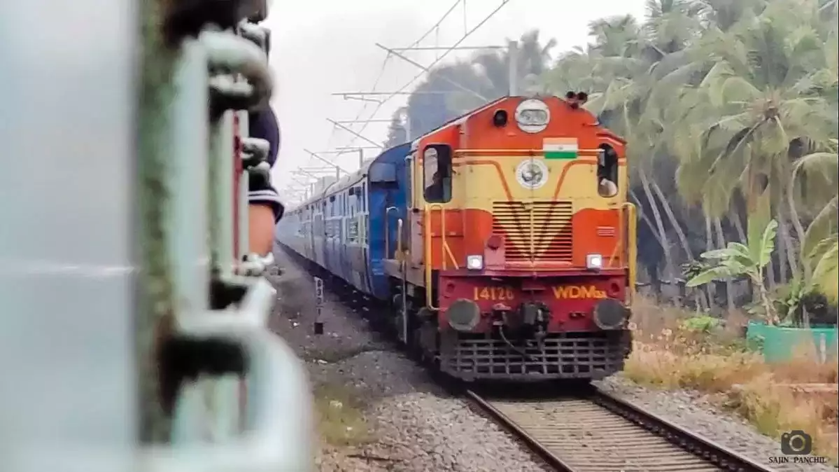 train-time-alappuzha-exicutive